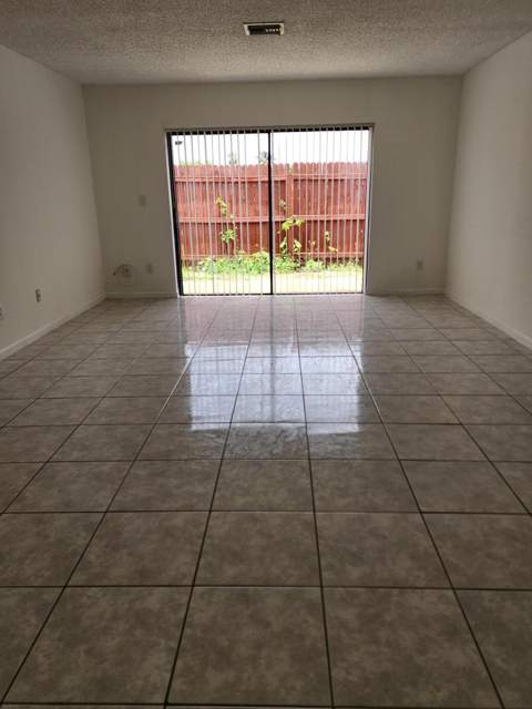 5437 Bonky Court, West Palm Beach FL - photo 7 of 24