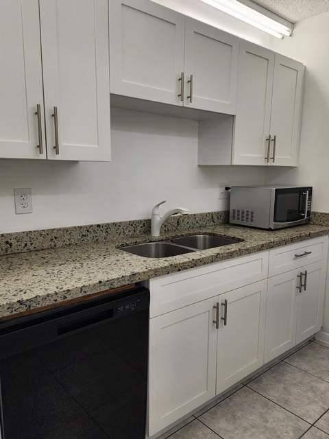 5437 Bonky Court, West Palm Beach FL - photo 11 of 24