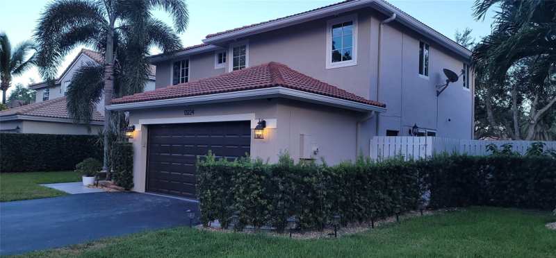 4 bedroom Single Family Residence at 13224 NW 12th Court, Savannah Plat 1, Sunrise — photo 1
