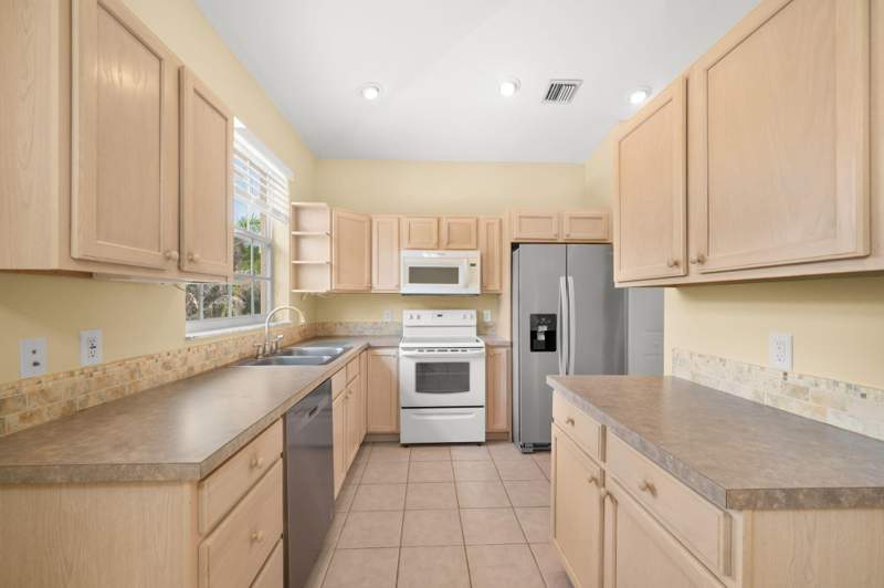3 bedroom Townhouse at 9312 World Cup Way, Pod 20A Pud Ll At The Reserve - Castle Pines, Port St. Lucie — photo 5