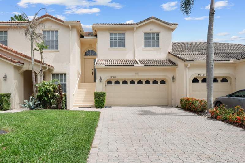 3 bedroom Townhouse at 9312 World Cup Way, Pod 20A Pud Ll At The Reserve - Castle Pines, Port St. Lucie — photo 2