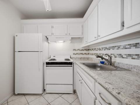 350 Horizons #302, Boynton Beach FL - photo 16 of 41