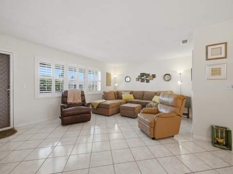 350 Horizons #302, Boynton Beach FL - photo 9 of 41