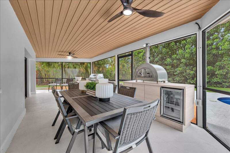 5 bedroom Single Family Residence at 342 N Fairway, Tequesta Country Club, Tequesta — photo 5