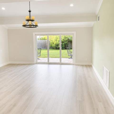 1023 NW Spruce Ridge Drive, Stuart FL - photo 8 of 33