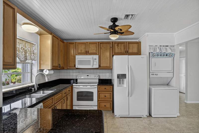 2 bedroom Condominium at 948 Savannas Point Drive #D, High Point Of Fort Pierce Condominium Section 3, Fort Pierce — photo 5