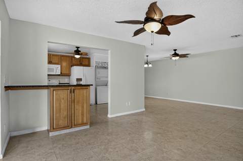 948 Savannas Point Drive #D, Fort Pierce FL - photo 11 of 40