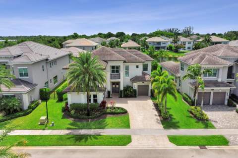 19889 Old Bridgewood Trail, Boca Raton FL - photo 14 of 95