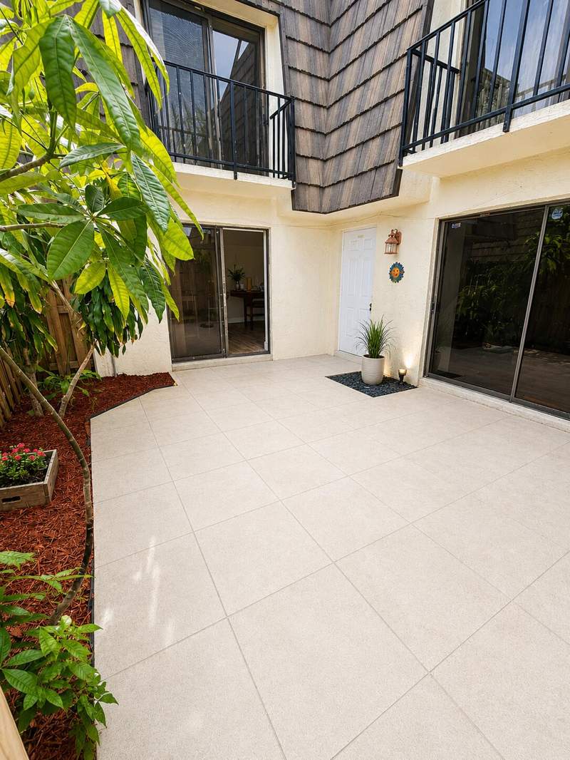 2 bedroom Townhouse at 1534 Forest Lakes Circle #D, Forest Lakes, West Palm Beach — photo 4