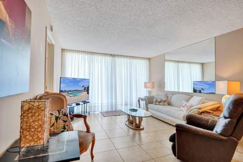 2000 S Federal Highway #307, Boynton Beach FL - photo 8 of 21