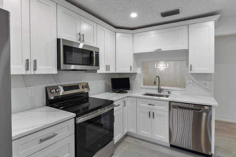 2 bedroom Condominium at 15342 Lakes Of Delray Boulevard #98, Lakes Of Delray, Delray Beach — photo 2