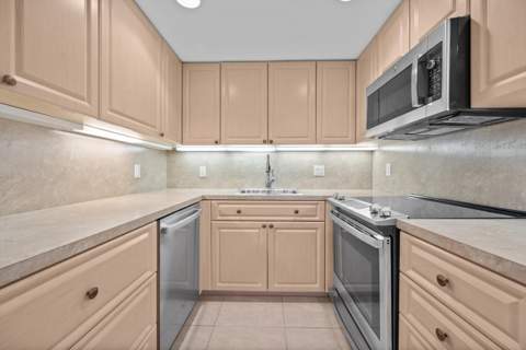 2773 S Ocean Boulevard #416, Palm Beach FL - photo 6 of 25