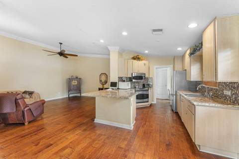 8413 Cozumel Lane, Wellington FL - photo 13 of 45