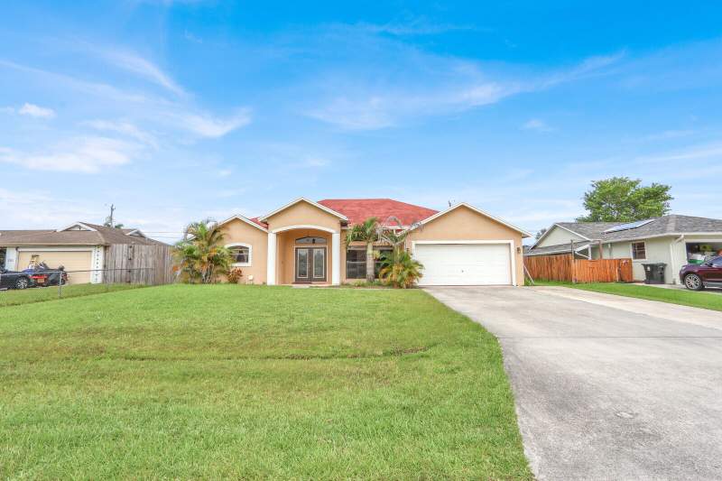 4 bedroom Single Family Residence at 2150 SW Imperial Street, Port St Lucie Section 35, Port St. Lucie — photo 2