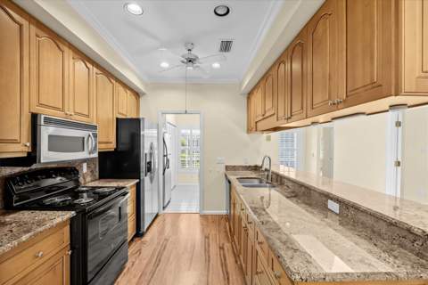 7362 Pine Creek Way, Port St. Lucie FL - photo 10 of 63