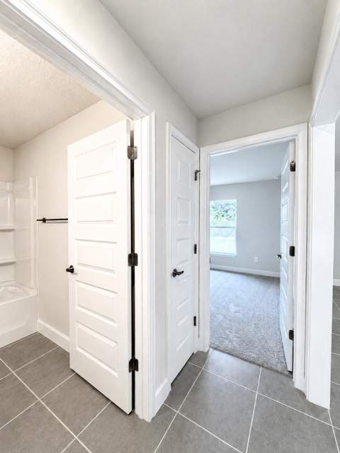 405 NE Airoso Boulevard, Port St. Lucie FL - photo 6 of 22