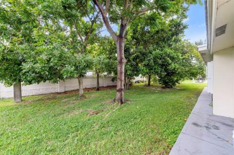 8604 NW 57th Court, Tamarac FL - photo 17 of 20