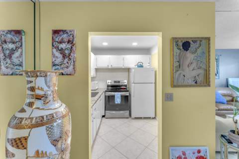 9 Prescott A #9, Deerfield Beach FL - photo 17 of 25