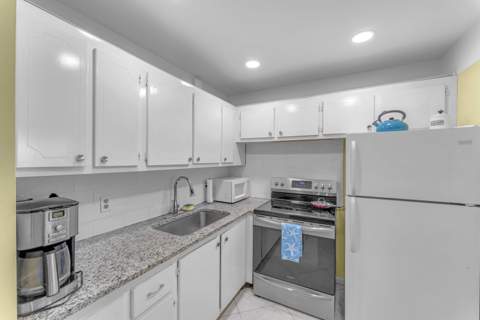 9 Prescott A #9, Deerfield Beach FL - photo 18 of 25