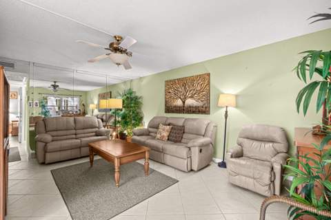 265 Newport R Drive #R, Deerfield Beach FL - photo 13 of 35