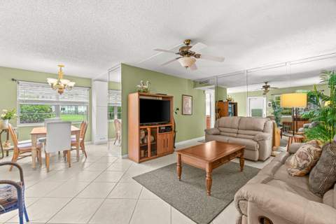 265 Newport R Drive #R, Deerfield Beach FL - photo 11 of 35