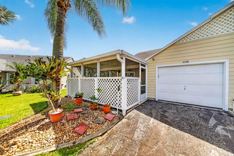 2 bedroom Villa at 2738 SE Tropical East Circle, Tropical East, Port St. Lucie — photo 2