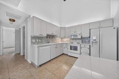 2738 SE Tropical East Circle, Port St. Lucie FL - photo 9 of 22