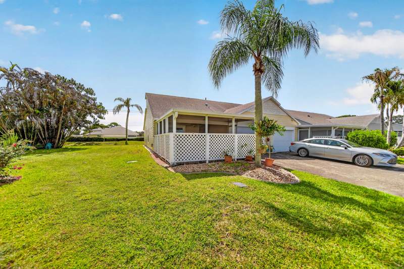 2 bedroom Villa at 2738 SE Tropical East Circle, Tropical East, Port St. Lucie — photo 4