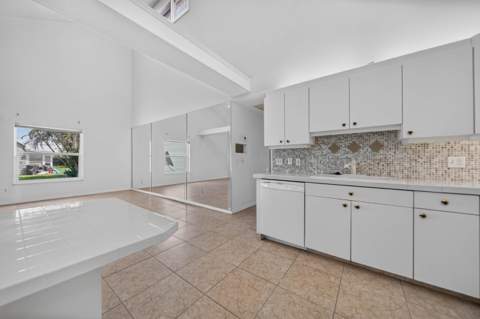 2738 SE Tropical East Circle, Port St. Lucie FL - photo 20 of 22