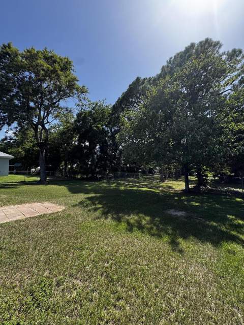 5105 Birch Drive, Fort Pierce FL - photo 11 of 22