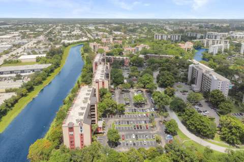 2200 S Cypress Bend Drive #707, Pompano Beach FL - photo 24 of 65