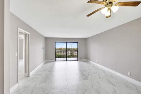 2200 S Cypress Bend Drive #707, Pompano Beach FL - photo 22 of 65