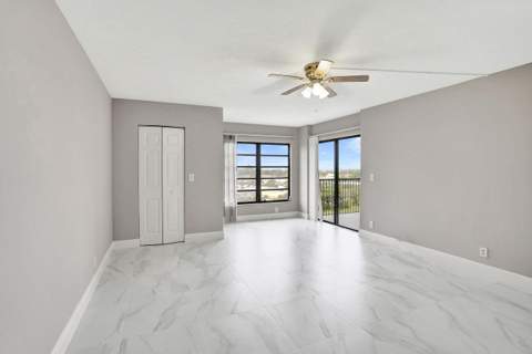 2200 S Cypress Bend Drive #707, Pompano Beach FL - photo 11 of 65