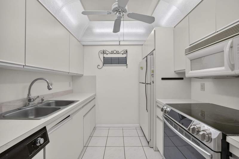 1 bedroom Condominium at 3402 Bimini Lane #F4, Bimini Village B Condo, Coconut Creek — photo 2