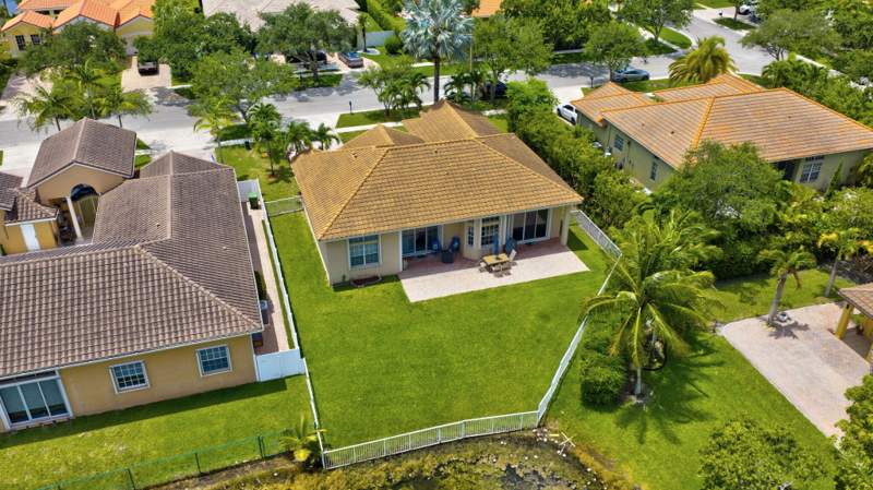 3 bedroom Single Family Residence at 16483 NW 12th Street, Westfork 1 Plat, Pembroke Pines — photo 5