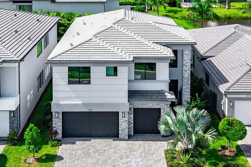5 bedroom Single Family Residence at 8381 Fishers Island Way, Boca Raton Golf Course Pud, Boca Raton — photo 3