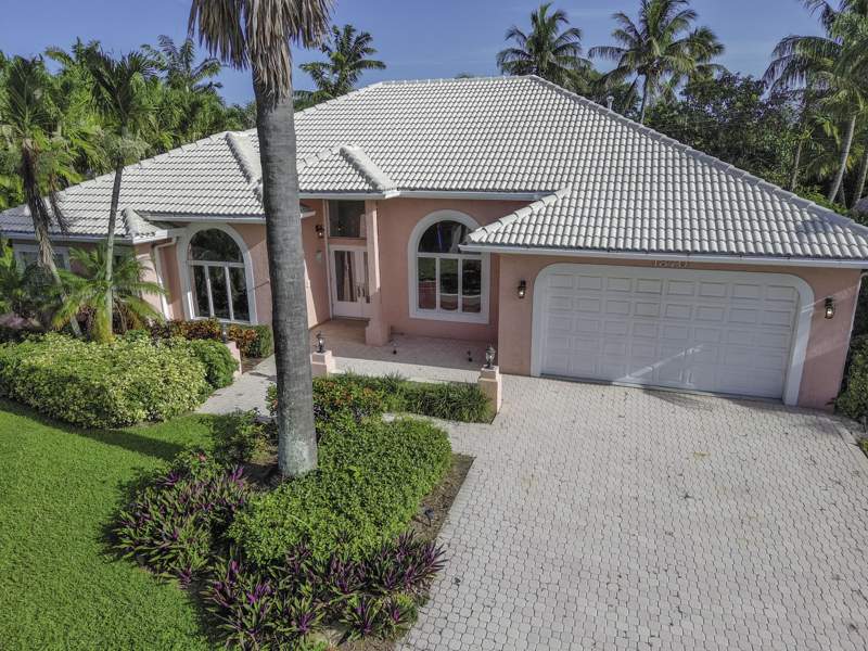 4 bedroom Single Family Residence at 1870 Mediterranean Road, Palm Ridge Estates 2, Lake Clarke Shores — photo 2