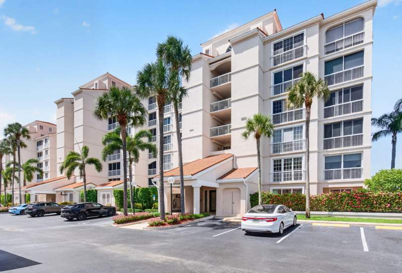 2 bedroom Condominium at 17031 Boca Club Boulevard #104A, Spyglass Walk , Boca Raton — photo 3