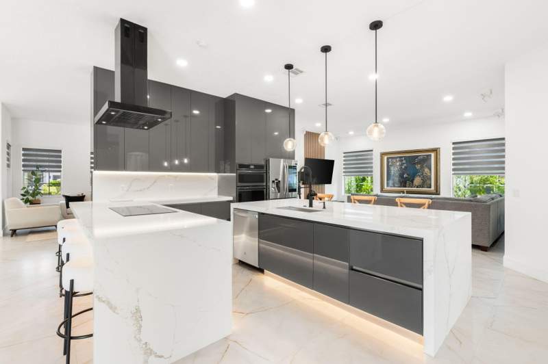 5 bedroom Single Family Residence at 5617 NW 106th Way, Kensington North, Coral Springs — photo 5