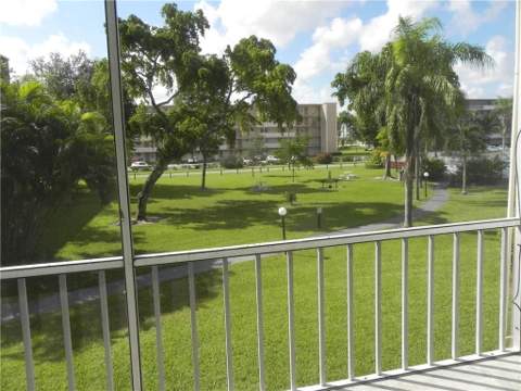 4650 Washington Street #207, Hollywood FL - photo 10 of 34