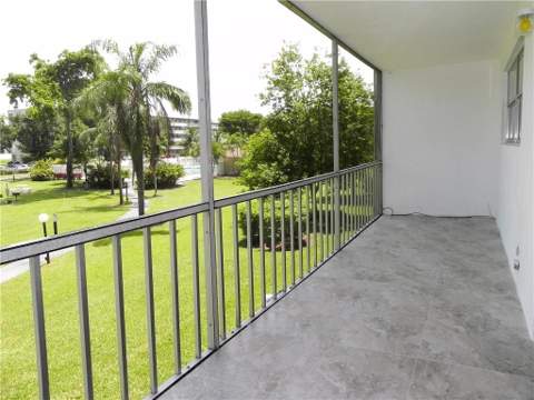4650 Washington Street #207, Hollywood FL - photo 12 of 34