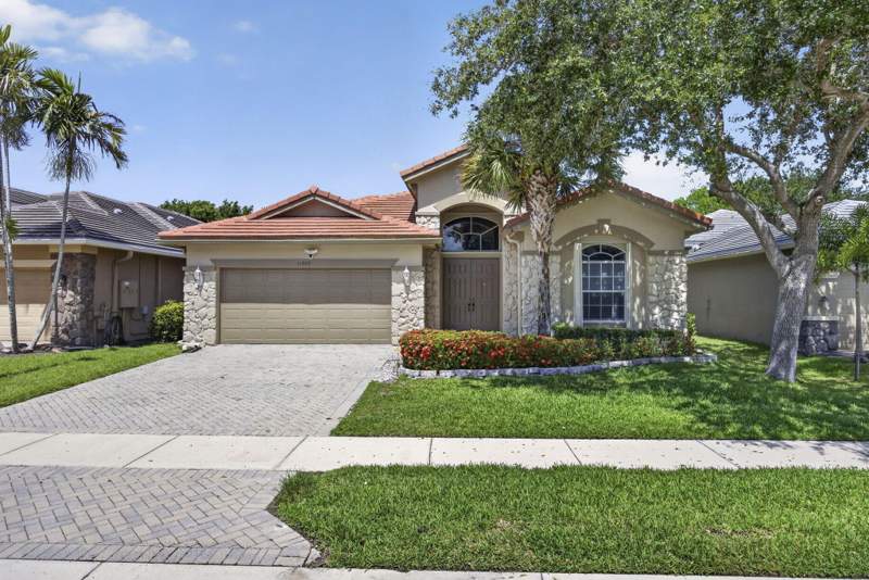 4 bedroom Single Family Residence at 11202 Osprey Lake Lane, Osprey Isles Pud, Palm Beach Gardens — photo 2