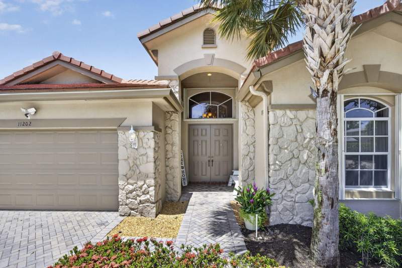 4 bedroom Single Family Residence at 11202 Osprey Lake Lane, Osprey Isles Pud, Palm Beach Gardens — photo 3