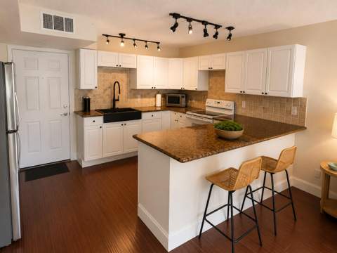 725 Hummingbird Way #210, North Palm Beach FL - photo 9 of 30