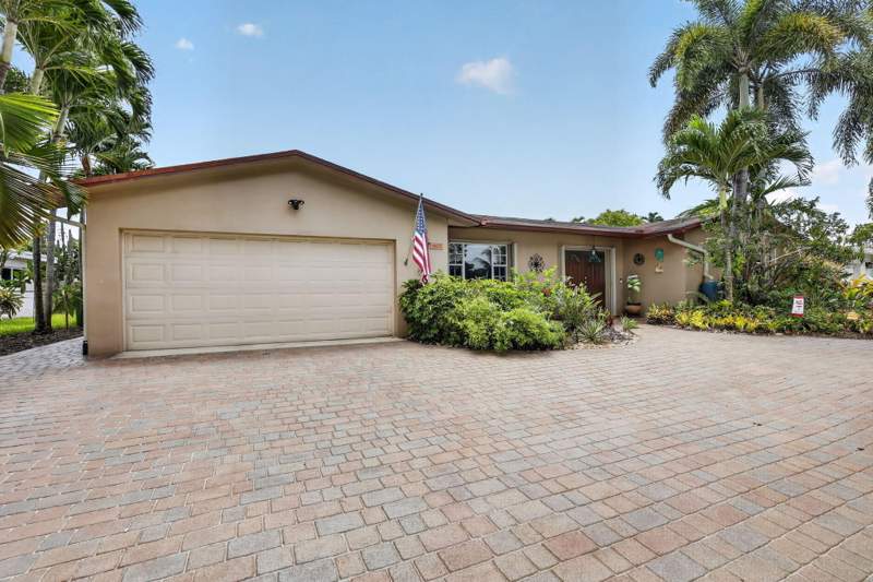 3 bedroom Single Family Residence at 1851 NW 106th Avenue, Pembroke Lakes Sec 1, Pembroke Pines — photo 3