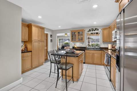 1851 NW 106th Avenue, Pembroke Pines FL - photo 9 of 58