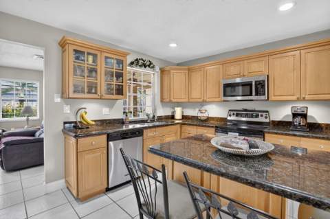 1851 NW 106th Avenue, Pembroke Pines FL - photo 11 of 58