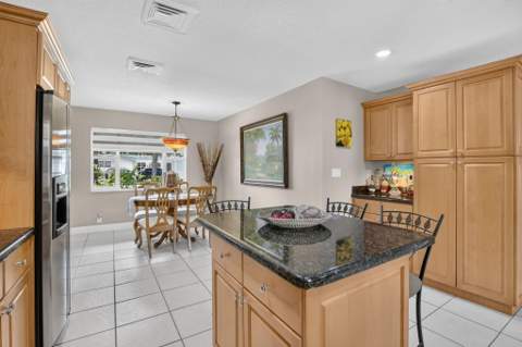 1851 NW 106th Avenue, Pembroke Pines FL - photo 14 of 58