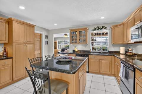 1851 NW 106th Avenue, Pembroke Pines FL - photo 15 of 58