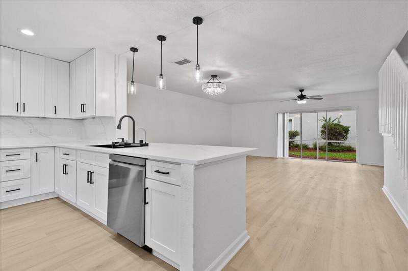 3 bedroom Townhouse at 8128 Big Pine Way, North County Pud 2, Riviera Beach — photo 3